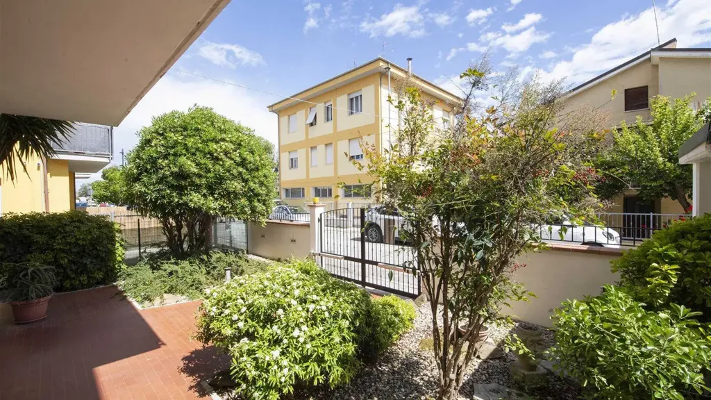 Aed - Bifamiliar Villa with Terrace in Senigallia