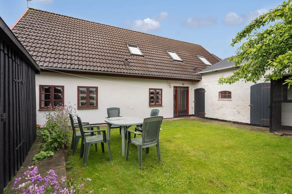 Aed - Family Villa with Scenic View in Elstrup
