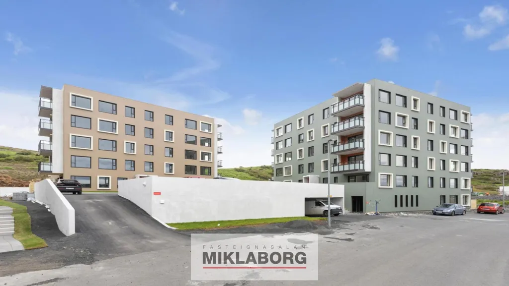 Extérieur - Five-Storey Apartment with Balcony in Hafnarfjörður