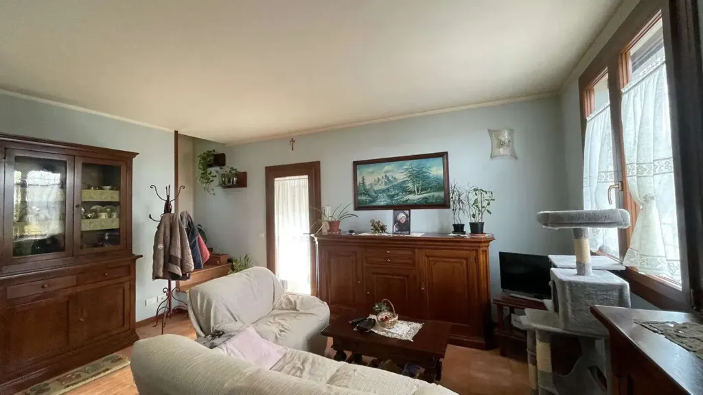 Séjour - Villa with Private Garden in Prignano Sulla Secchia