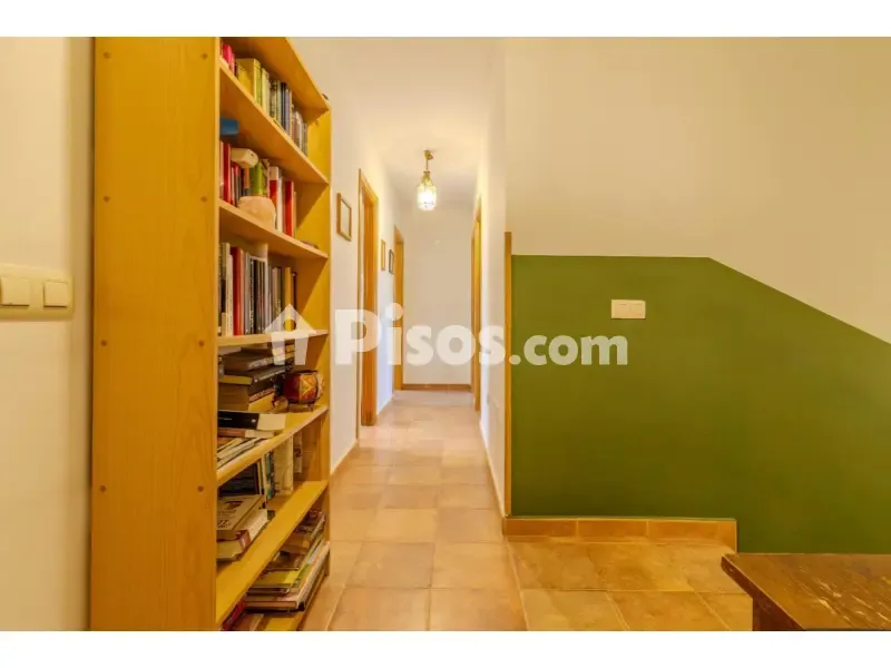 Esik - Chalet with Golf View in Cabanillas del Campo