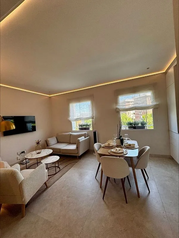 Living Room - Modern Flat with A/C in Salamanca, Madrid