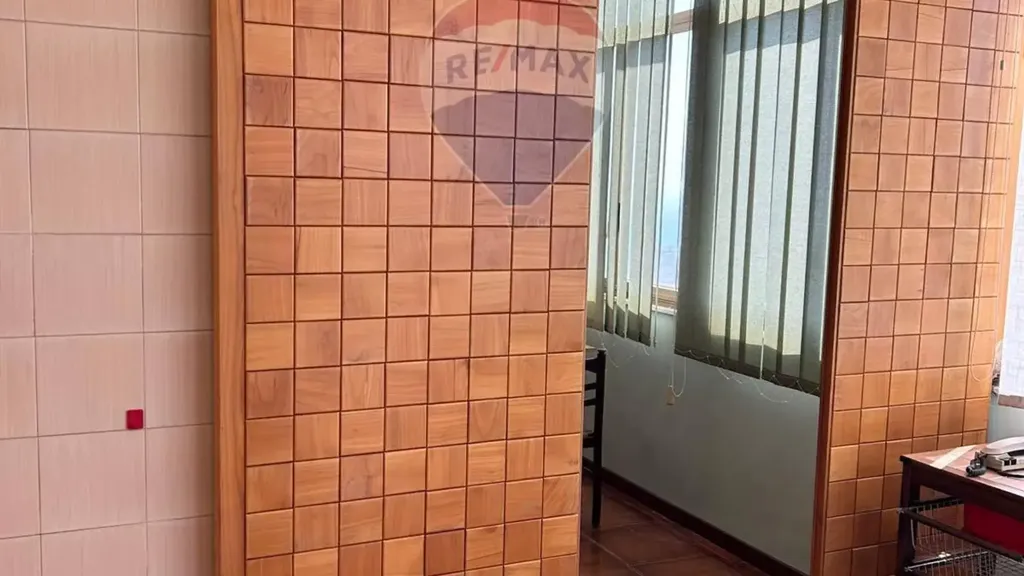 hallway_entrance