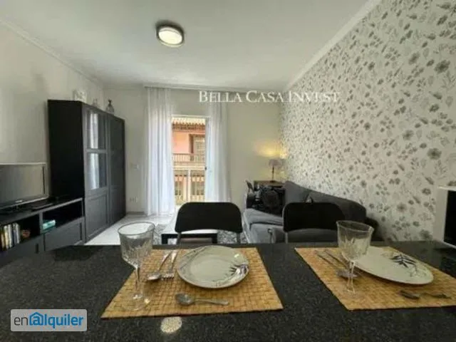 Söögituba - Modern Apartment with Balcony in Martínez District