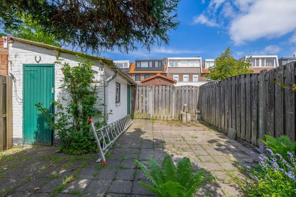 Jardin - 5-Bedroom House with Garden in Rhoon