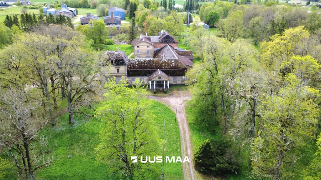 Õhuvaade - Historic Manor Complex in Roela, Lääne-Viru