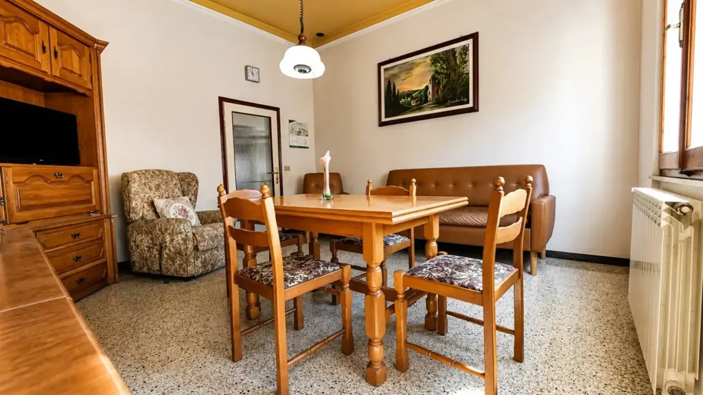 Salle à manger - Quadrilocale with Balcony and Garage in Certaldo