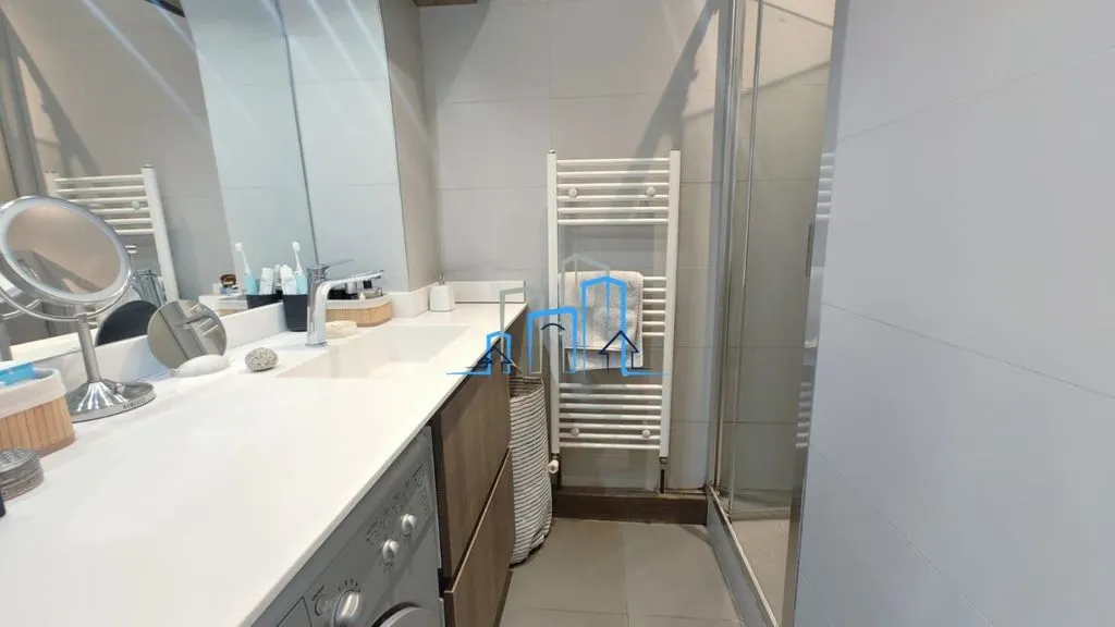 Salles de bain - Appartement 2 Pièces avec Charme Ancien à Montmartre