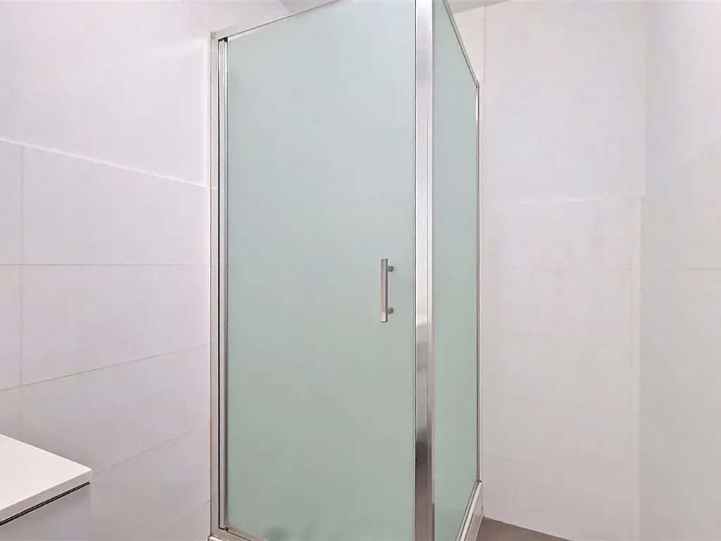 Salles de bain - Duplex 3 Chambres avec Balcon à Mons