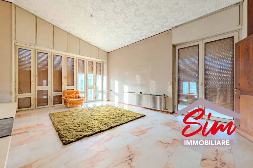 Elutuba - Restoration Villa with Garden in Romentino