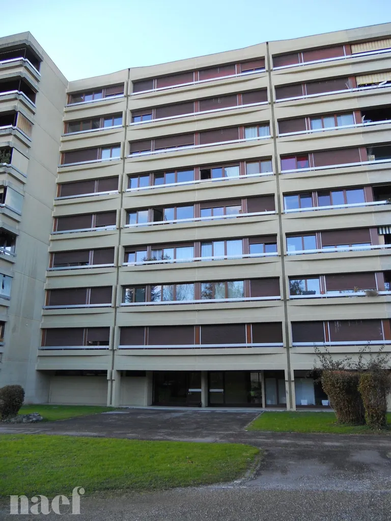 Extérieur - Parking Space with Lift Access in Meyrin