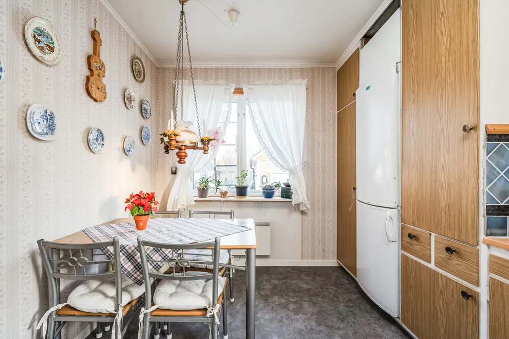 Dining Room - 1-Plan Villa with Inglazed Terrace in Älvkarleby