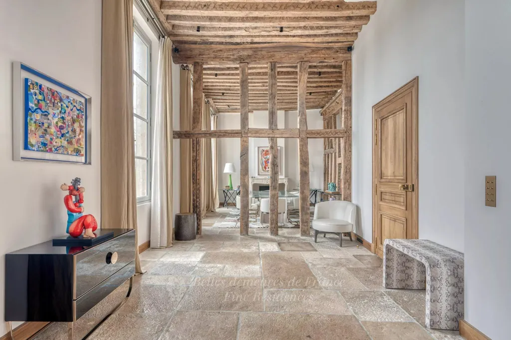 Hallway - Period Charm Triplex with Seine View in Paris 5th