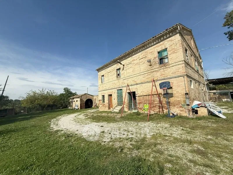 Esterno - Rustic House with Potential in Corridonia