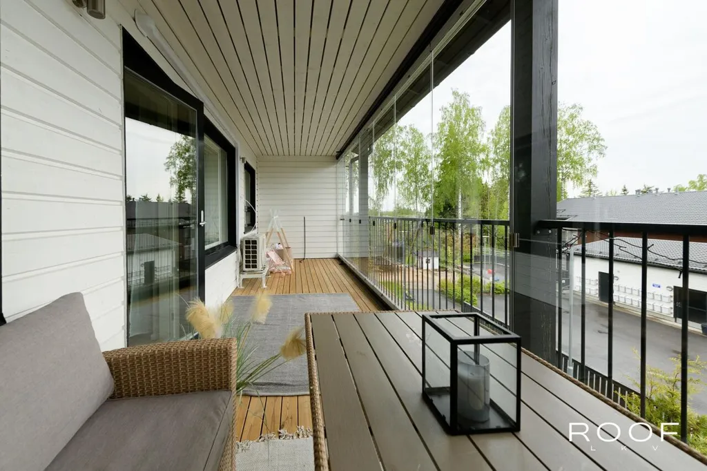 Balcon - Modern Apartment with Balcony in Hyvinkää