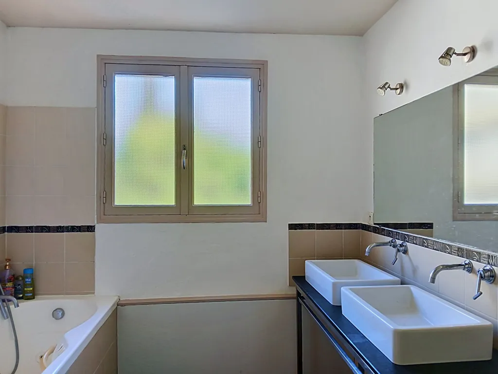 Vannitoad - Duplex with Garage in Montpellier Centre