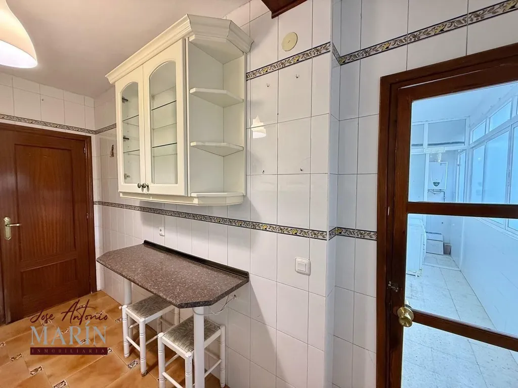 Köök - Apartment with Terraced Balcony in Badajoz