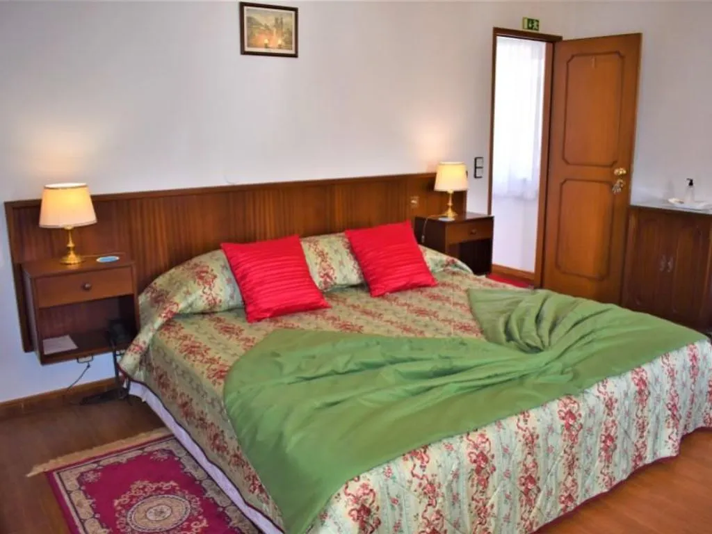 Bedrooms - Luxury Hotel with Pool in Estoril, Cascais