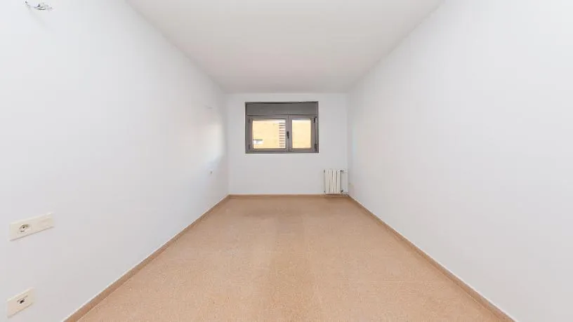 3 magamistoaga korter asukohas Santa Coloma De Gramenet