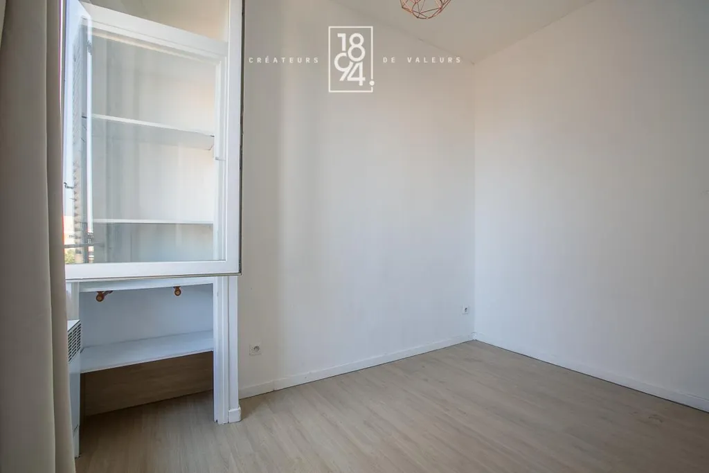 Pièces - Appartement Lumineux au Dernier Étage à Baille / Timone