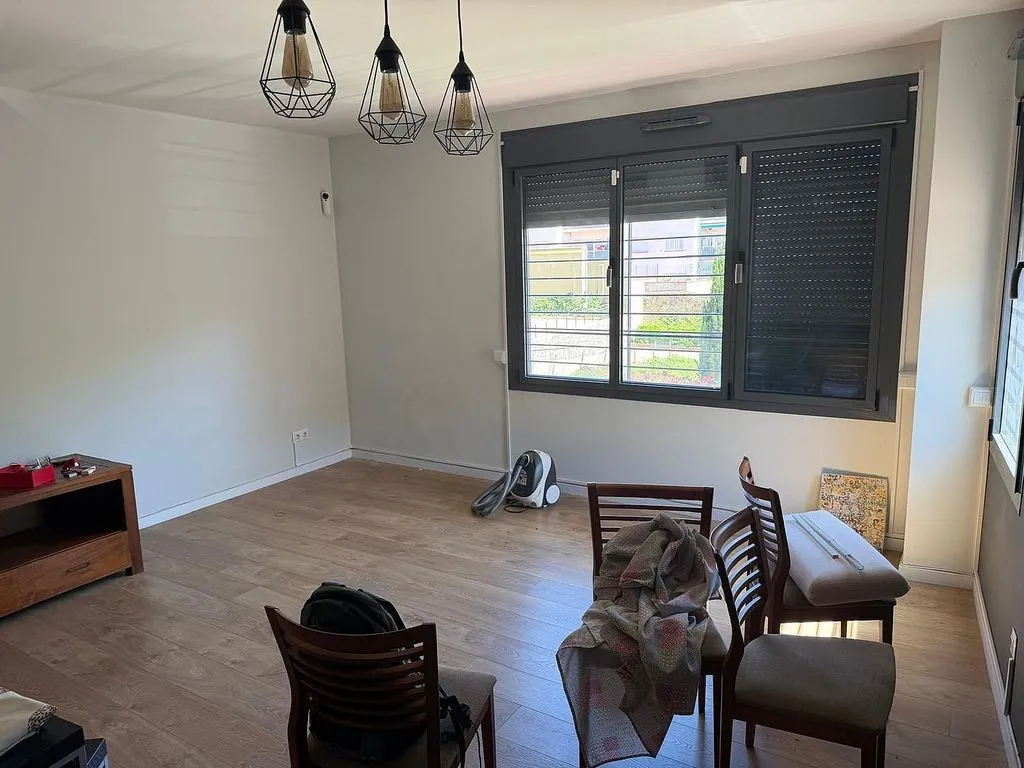 Séjour - Modern Flat with Air Conditioning in Badalona Centre