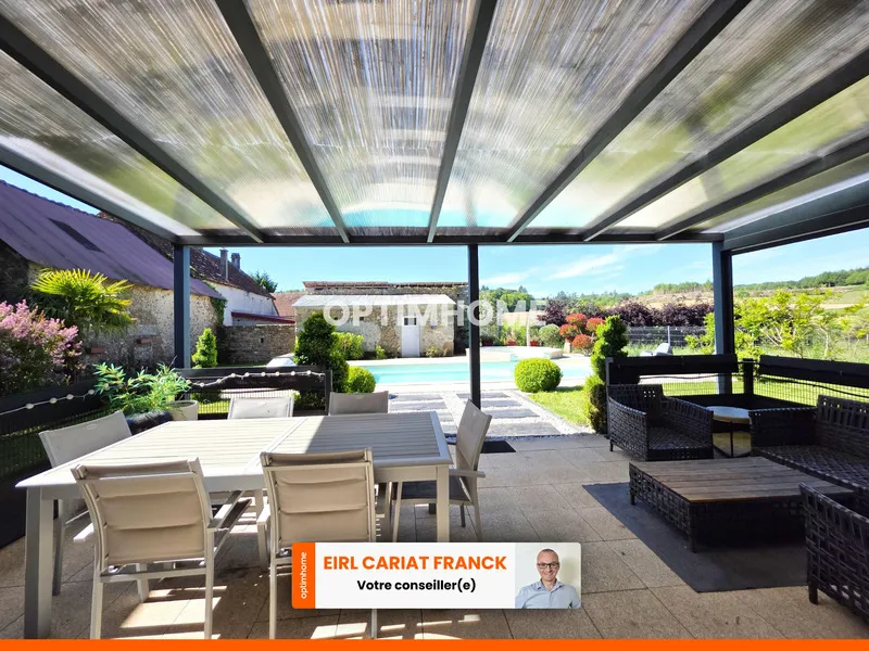 Terrasse - Longère Rénovée avec Piscine et Jardin à Marsac