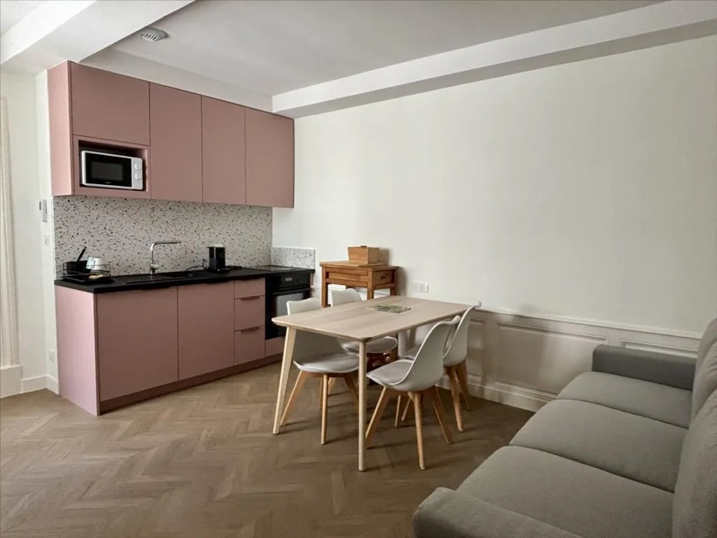 Soggiorno - Meubled Flat with Courtyard in Nancy