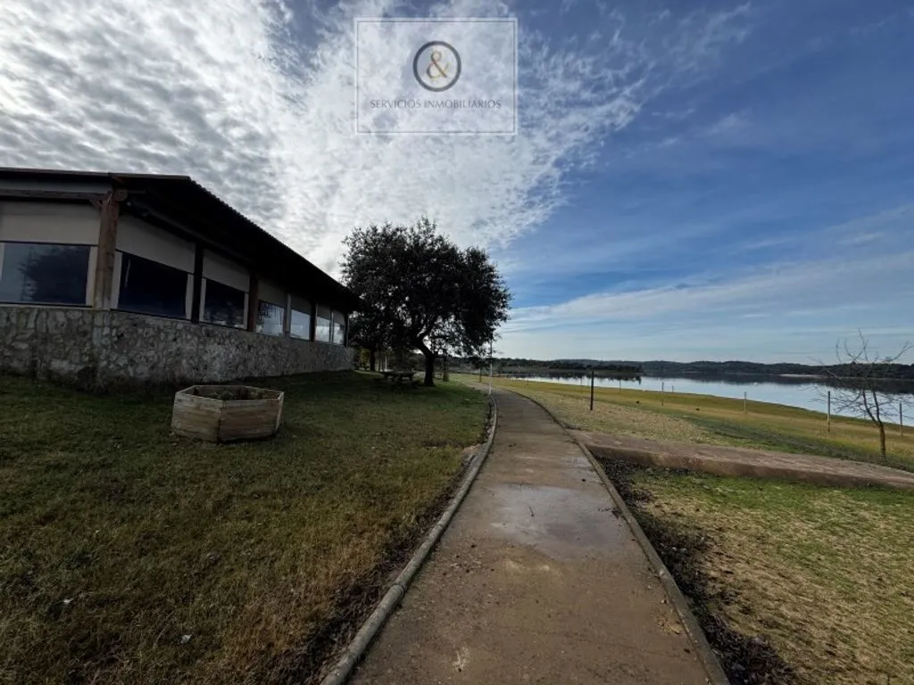 Terrass - Villa with Coastal Access in Cheles, Extremadura