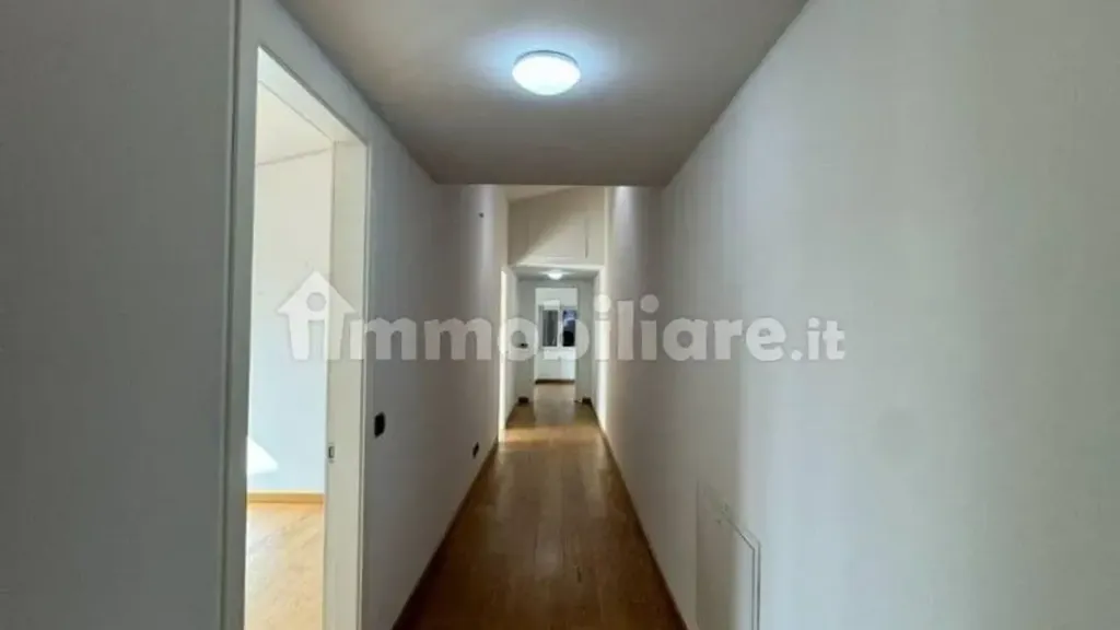 hallway_entrance