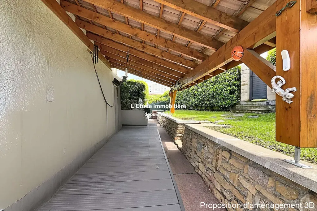 Terrasse - Maison avec Jardin au Centre de Caluire