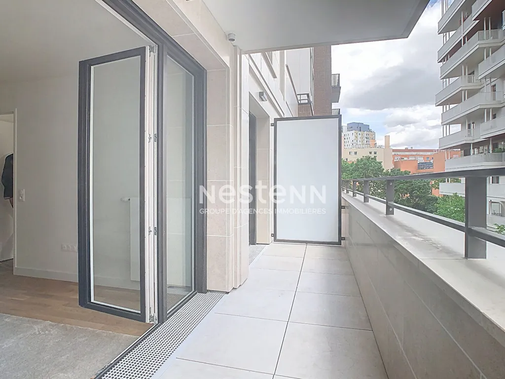 Balcony - Newly Built Flat with Balcony in Issy-les-Moulineaux