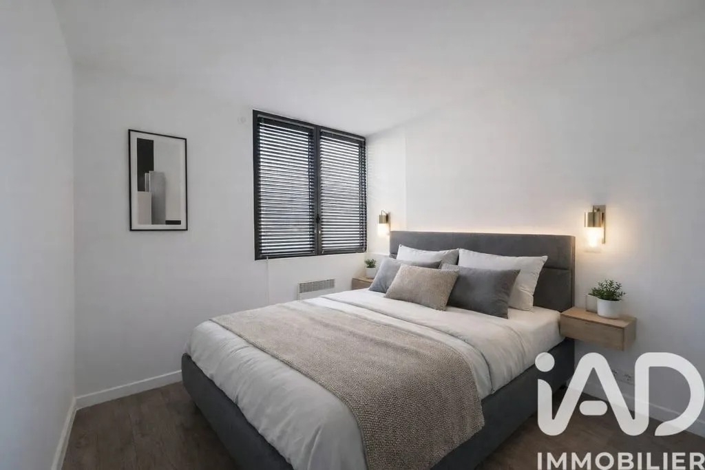 Magamistoad - Apartment Complex with Development Potential in Colombes