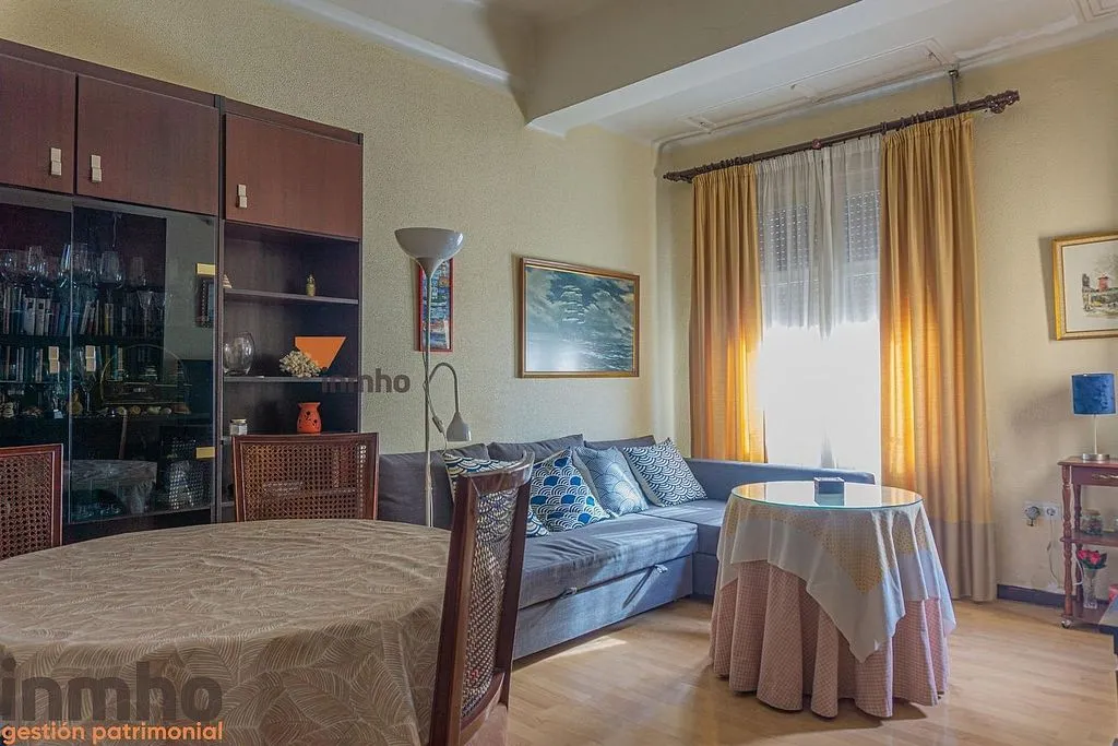 Séjour - 2-Bed Apartment with Lift in Ensanche Centro