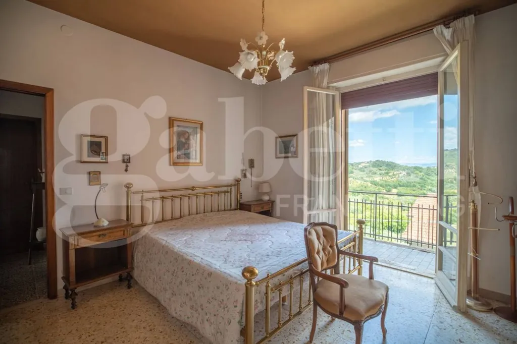 6-room property in Perugia