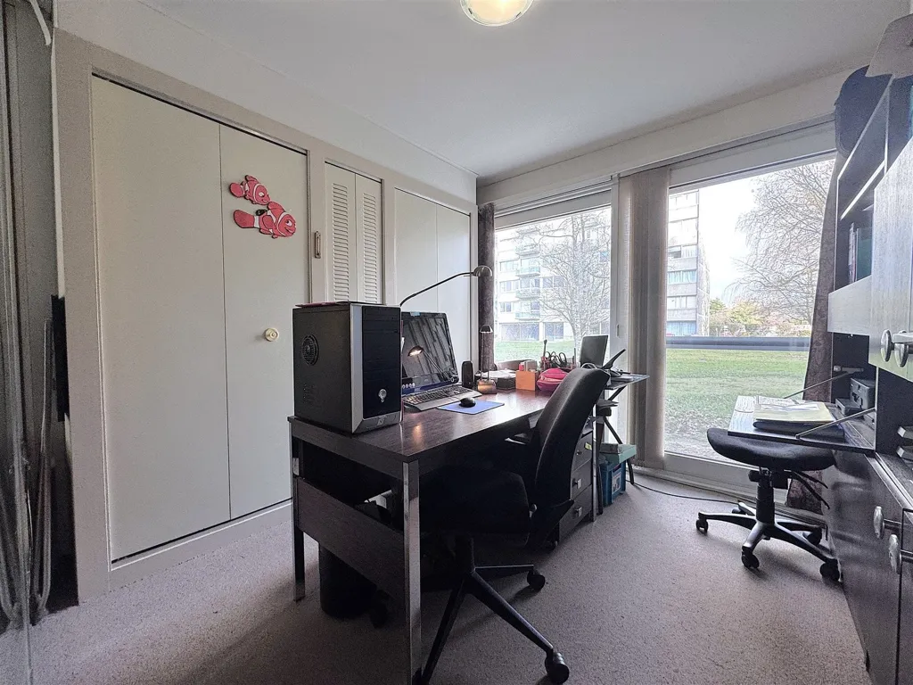 Kabinet - Bright Apartment with Lift in Nivelles
