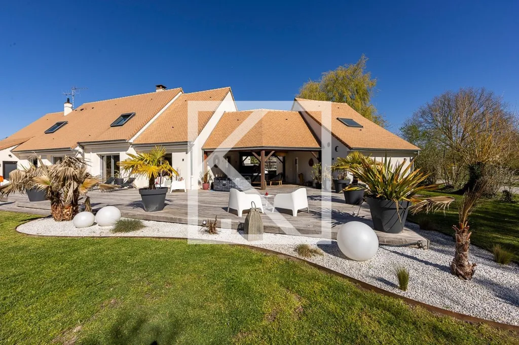 Aed - Luxury House with Large Terrace in Le Mans