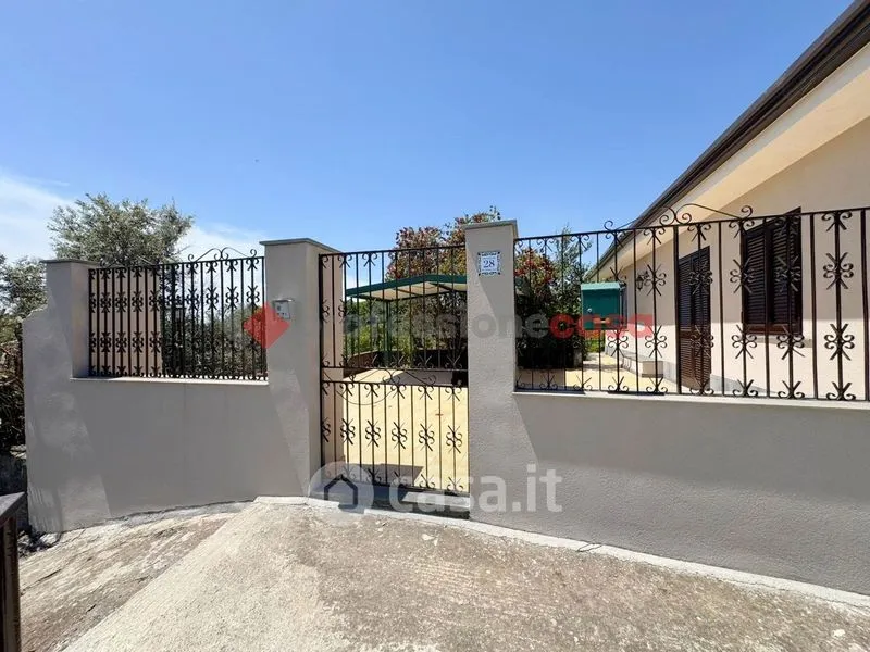 Välivaade - Rustic Villa with Private Garden in Aci Bonaccorsi