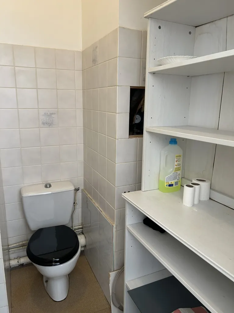 Salles de bain - Studio Meublé en Centre-Ville avec Ascenseur