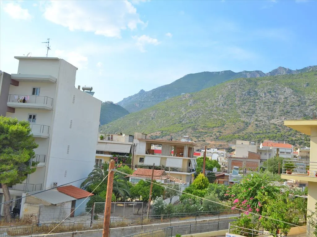 Appartement 6 pièces à Loutraki
