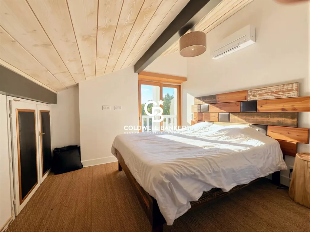 Chambres - Propriété avec Piscine et Jardin à TOSSE