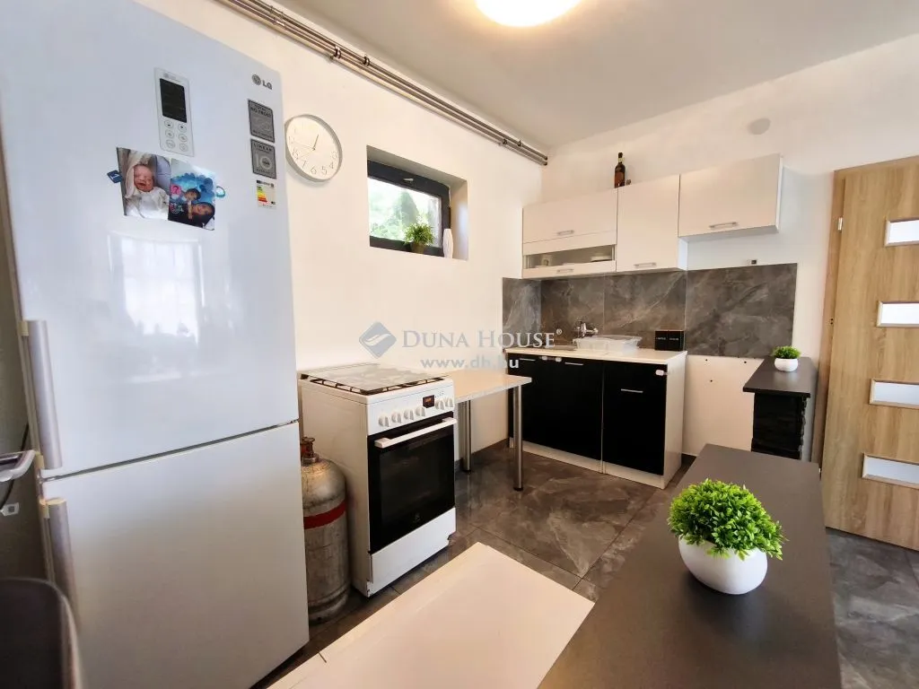 Cucina - Spacious 3-Bedroom Flat near Centre in Ercsi