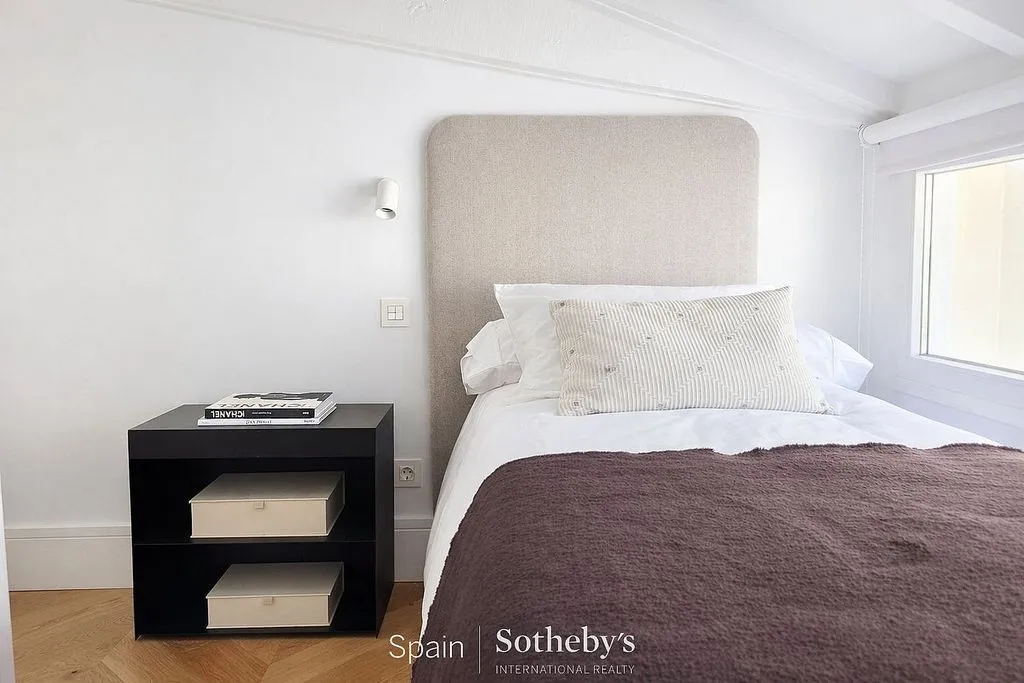 Bedrooms - Contemporary Flat with Terrace in Salamanca