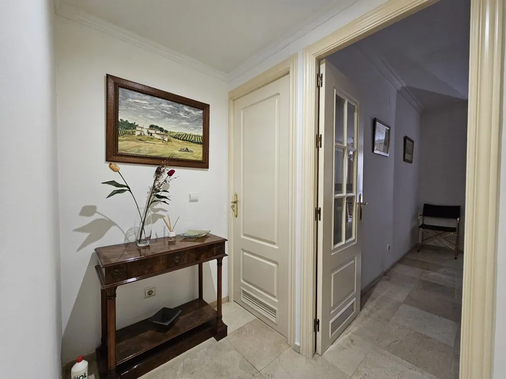Esik - Apartment with Terrace in Central Córdoba