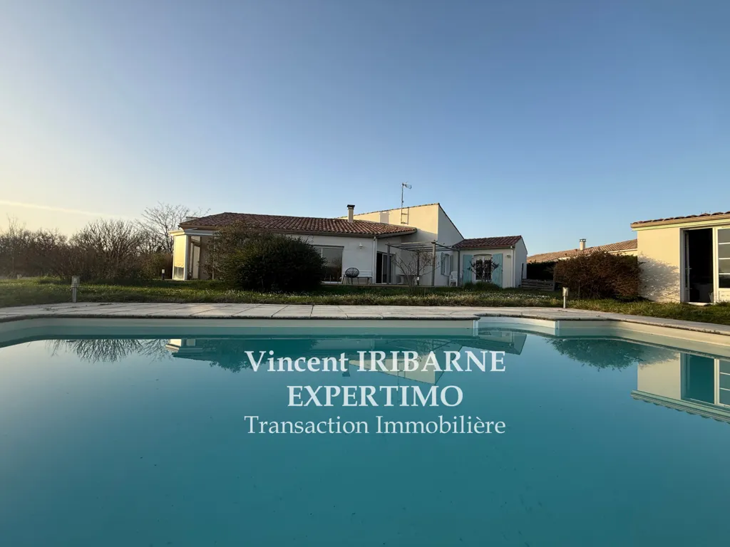 Bassein - Detached House with Pool in Fontcouverte