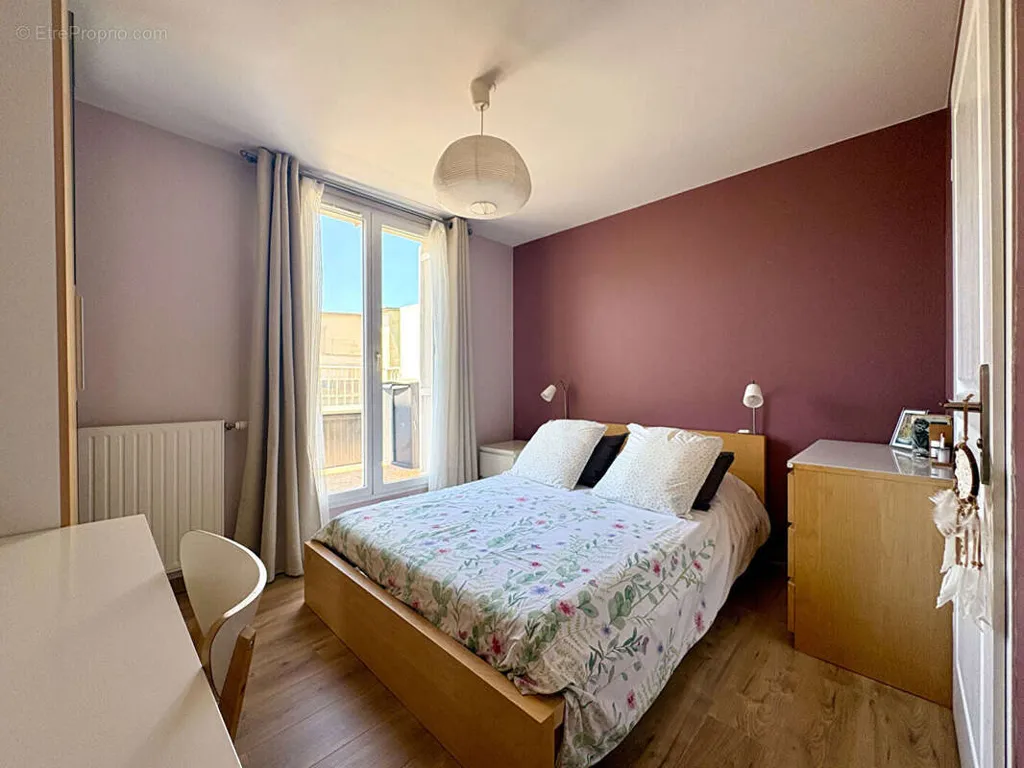 Bedrooms - Duplex with Terraces in Bordeaux Bastide