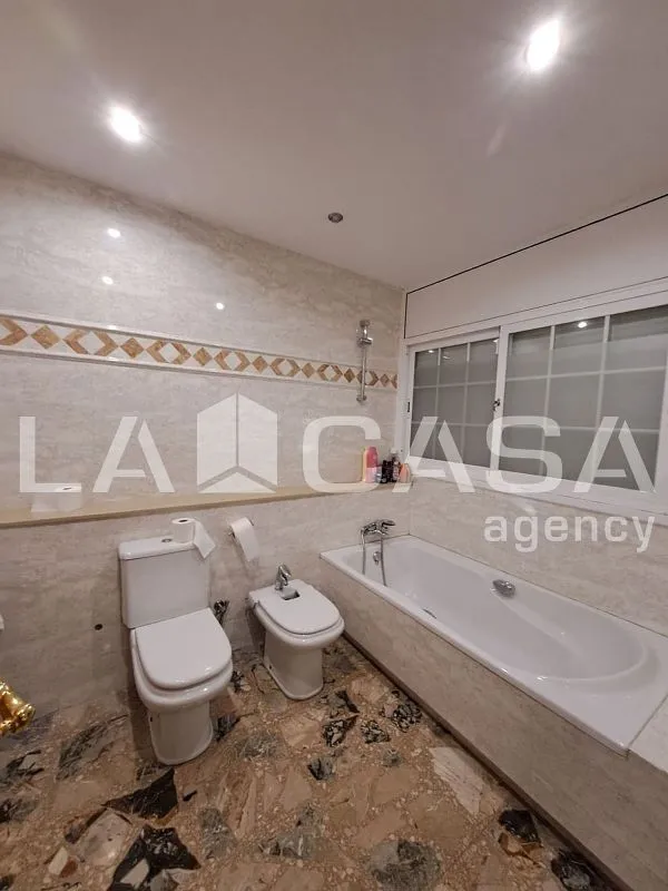 Salles de bain - Chalet with Pool and Terrace in Can Parellada