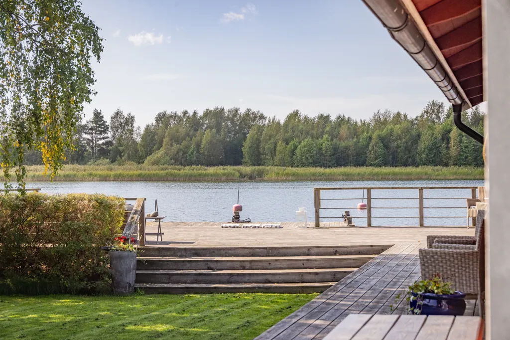 Terrass - Strandtomt with Marina in Österskär