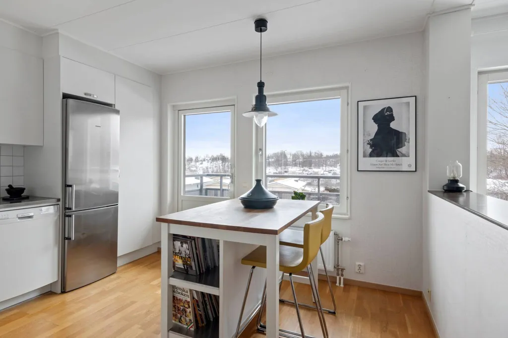 Kitchen - Apartment with Balcony in Hagsätra