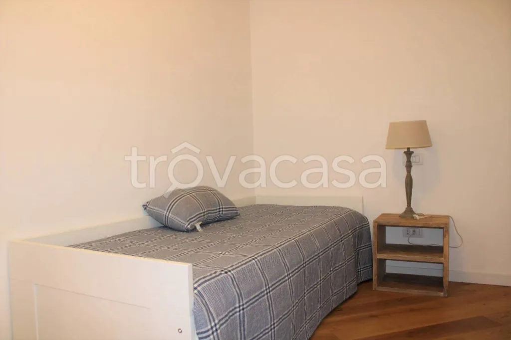 Magamistoad - Fully Furnished Flat in Central Varese
