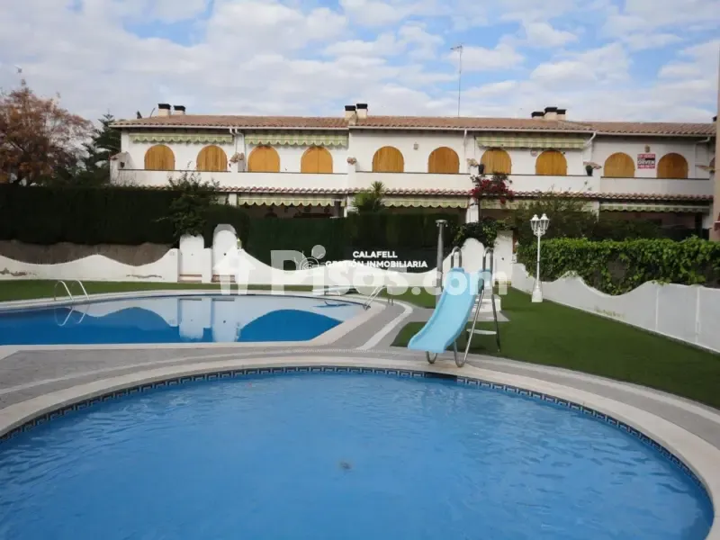 Piscine - Corner Semi-Detached with Sea View in Calafell